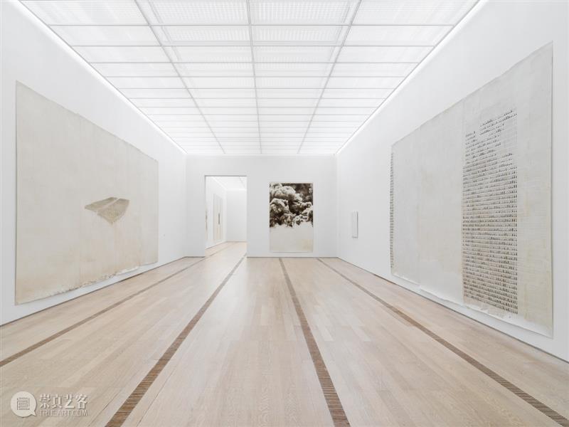 托巴·基多里(Toba Khedoori)网格绘画系列简介 博文精选 卓纳画廊DavidZwirner 基多 Toba 托巴 网格 系列 绘画 简介 卓纳 画廊 肖像 崇真艺客